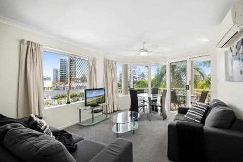 Two-Bedroom Deluxe Apartment with Air-Conditioning