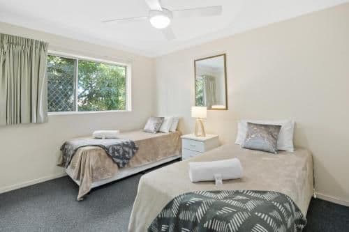 Three-Bedroom Deluxe Apartment with Air-conditioning