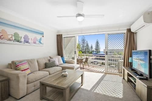 Two-Bedroom Deluxe Apartment with Air-Conditioning