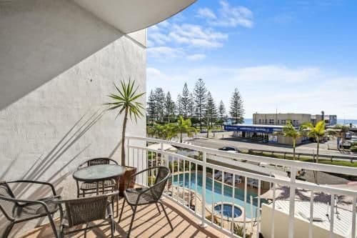 Two-Bedroom Deluxe Apartment with Air-Conditioning