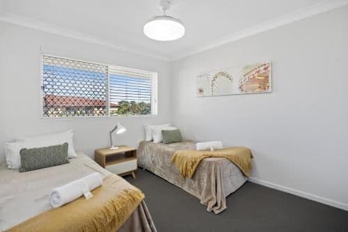 Two-Bedroom Deluxe Apartment with Air-Conditioning