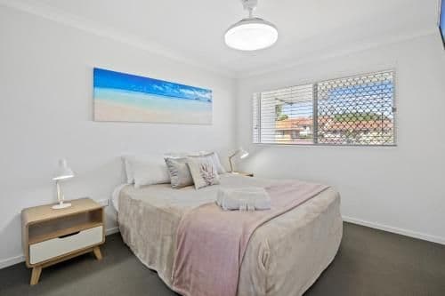 Two-Bedroom Deluxe Apartment with Air-Conditioning