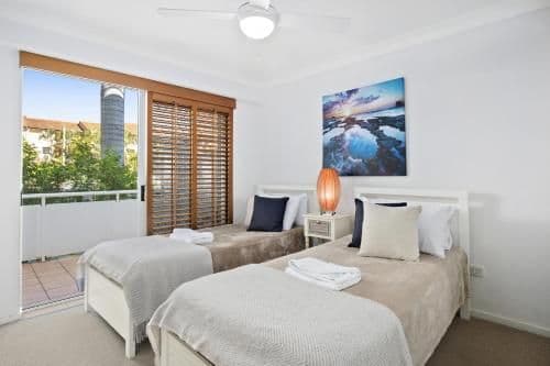 Two-Bedroom Deluxe Apartment with Air-Conditioning