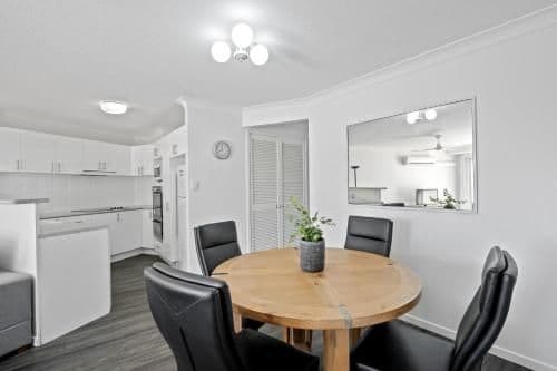 Two-Bedroom Deluxe Apartment with Air-Conditioning