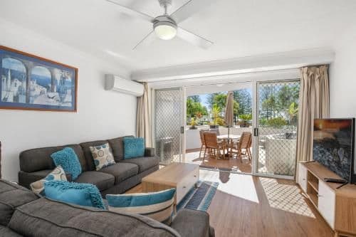 Two-Bedroom Deluxe Apartment with Air-Conditioning