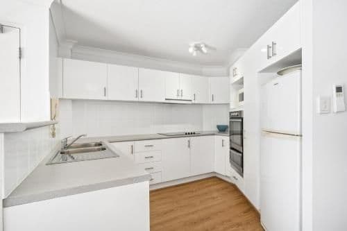 Two-Bedroom Deluxe Apartment with Air-Conditioning