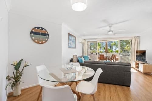 Two-Bedroom Deluxe Apartment with Air-Conditioning