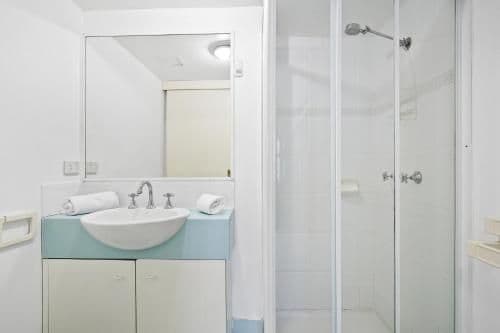 Two-Bedroom Deluxe Apartment with Air-Conditioning