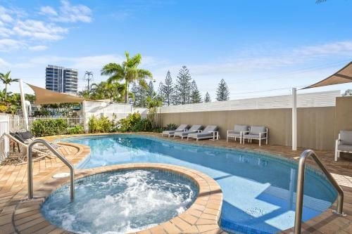 Kirra Palms Holiday Apartments2