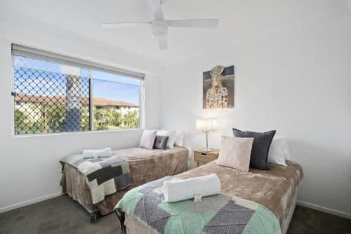 Two-Bedroom Deluxe Apartment with Air-Conditioning