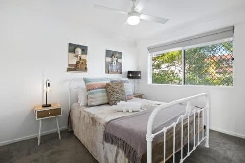 Two-Bedroom Deluxe Apartment with Air-Conditioning