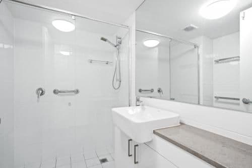 Two-Bedroom Deluxe Apartment with Air-Conditioning