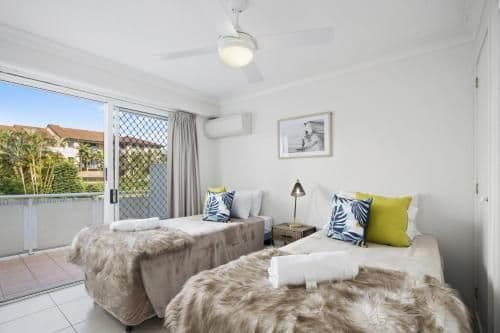 Two-Bedroom Deluxe Apartment with Air-Conditioning