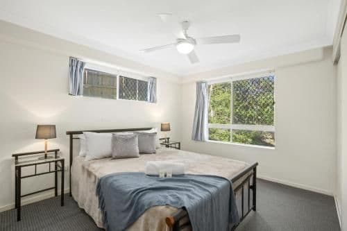Three-Bedroom Deluxe Apartment with Air-conditioning