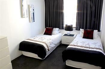 Beaconlea Tower Apartments2