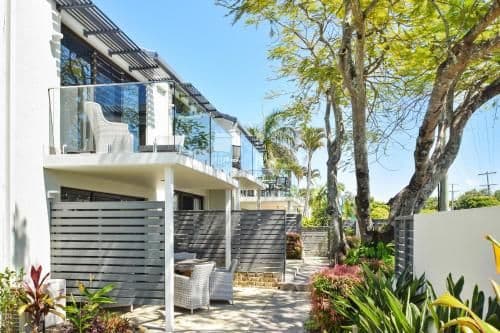 One-Bedroom Apartment with Patio