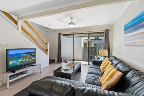 Deluxe Two-Bedroom Apartment with Patio