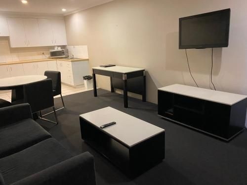 คอสโมโปลิแตน โมเต็ล แอนด์ เซอร์วิส อพาร์ตเมนท์ (Cosmopolitan Motel & Serviced Apartments)4