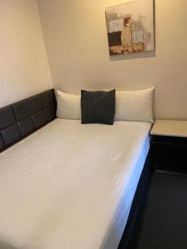 Deluxe Three-Bedroom Apartment