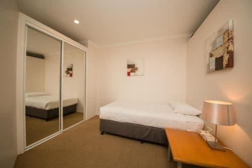 Deluxe Three-Bedroom Apartment