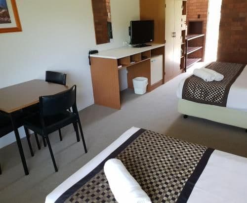 Standard Queen Room