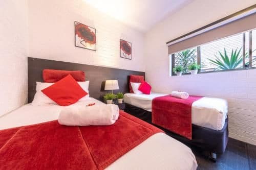 Budget Twin Room with Shared Bathroom