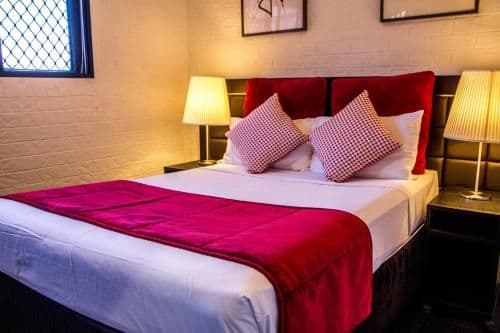 Budget Double Room with Shared Bathroom