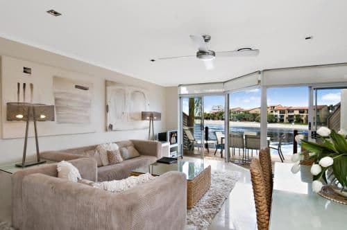 Three-Bedroom Apartment - Water Front
