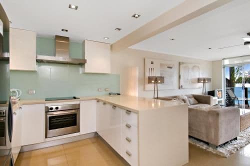 Three-Bedroom Apartment - Water Front
