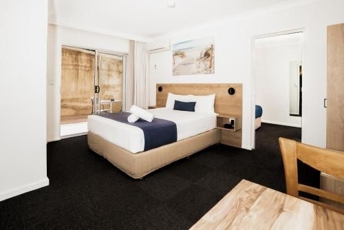 Caribbean Motel3