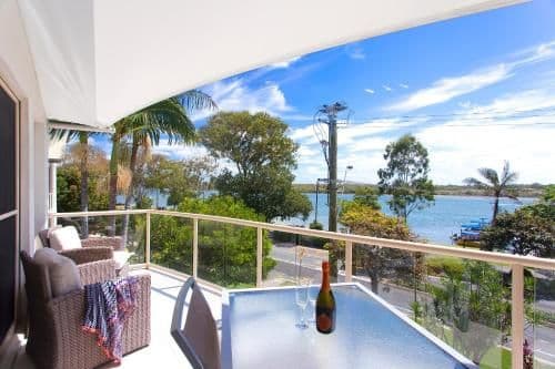 One-Bed Studio Riverfront Apartment