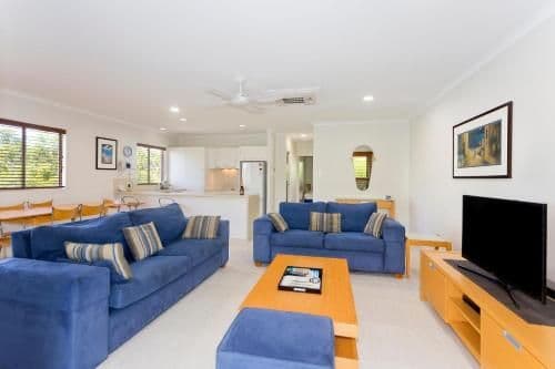 Two-Bedroom Apartment Garden/Pool