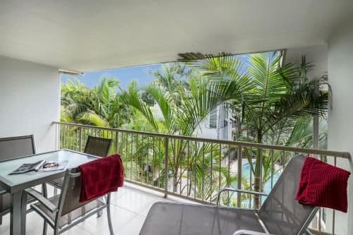 Two-Bedroom Apartment Garden/Pool