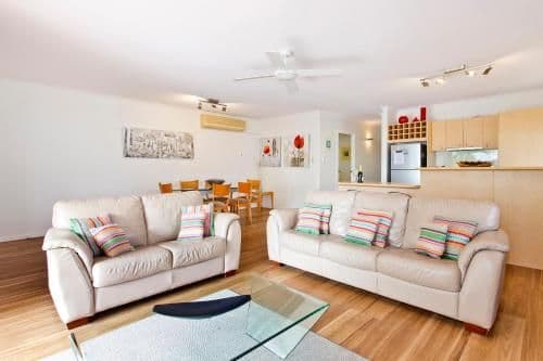 Two-Bedroom Apartment Garden/Pool