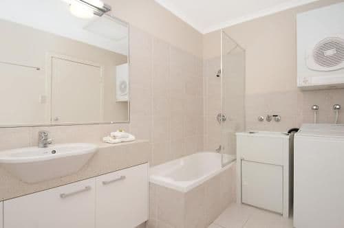 Two-Bedroom Apartment Garden/Pool