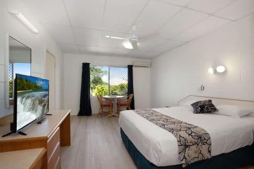 Garden View Queen Room