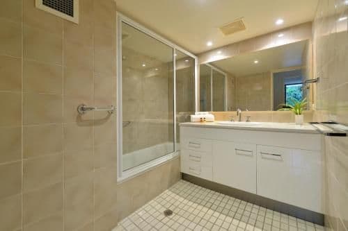 One Bedroom Ocean View Apartment