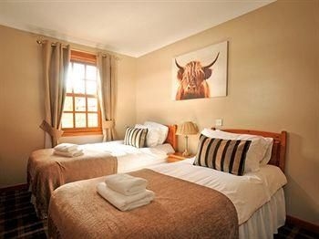 Cherrybank Inn3