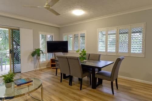 Two-Bedroom Apartment with Two Queen Beds
