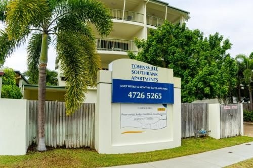 อพาร์ตเมนต์ทาวน์สวิลล์ เซาท์แบงก์ (Townsville Southbank Apartments)1