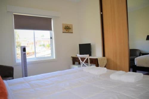 Queen Room with Shared Bathroom