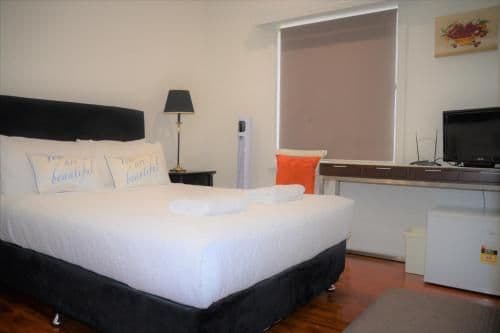Standard Double Room with Shared Bathroom