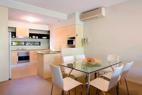 Deluxe One-Bedroom Apartment