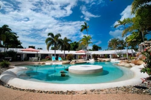 มิชชั่น บีช รีสอร์ท (Mission Beach Resort)0