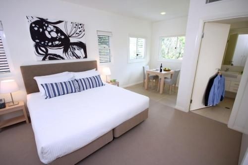 ดอแมน เซอร์วิส อพาร์ตเมนท์ (Domain Serviced Apartments)0