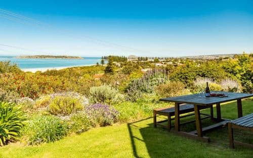 Deluxe Two-Bedroom Villa with Ocean View - Cheri On Sea Retreat
