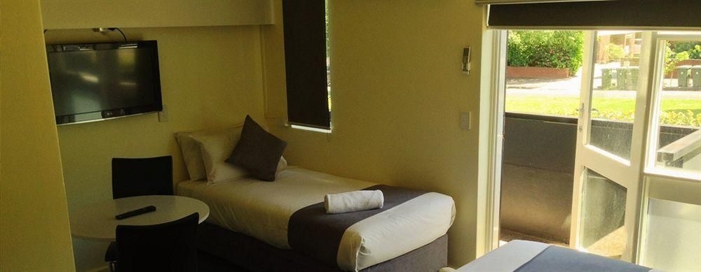George Powlett Apartments3
