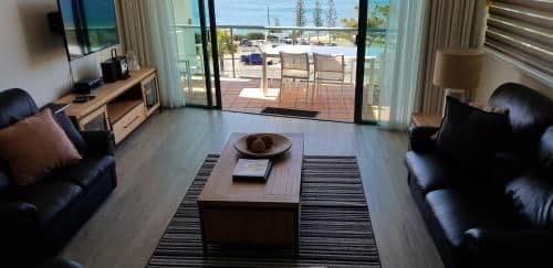 Three-Bedroom Rooftop Apartment Mariner with Ocean View