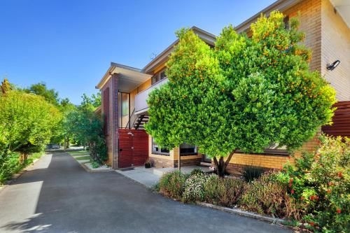 Lake Wendouree Luxury Apartments on Webster0