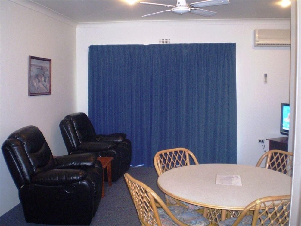 Ocean Spray Apartments4